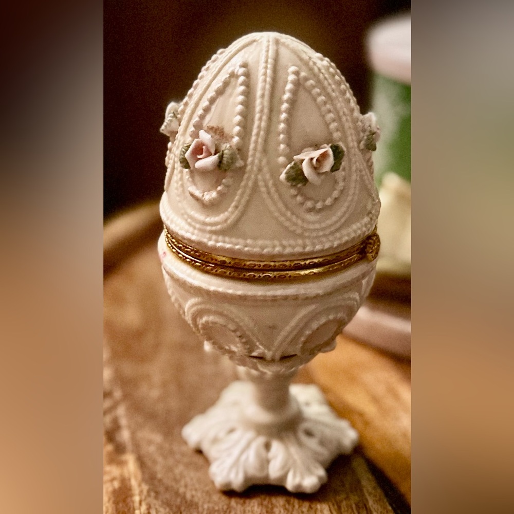 Ornate White Egg Trinket Box